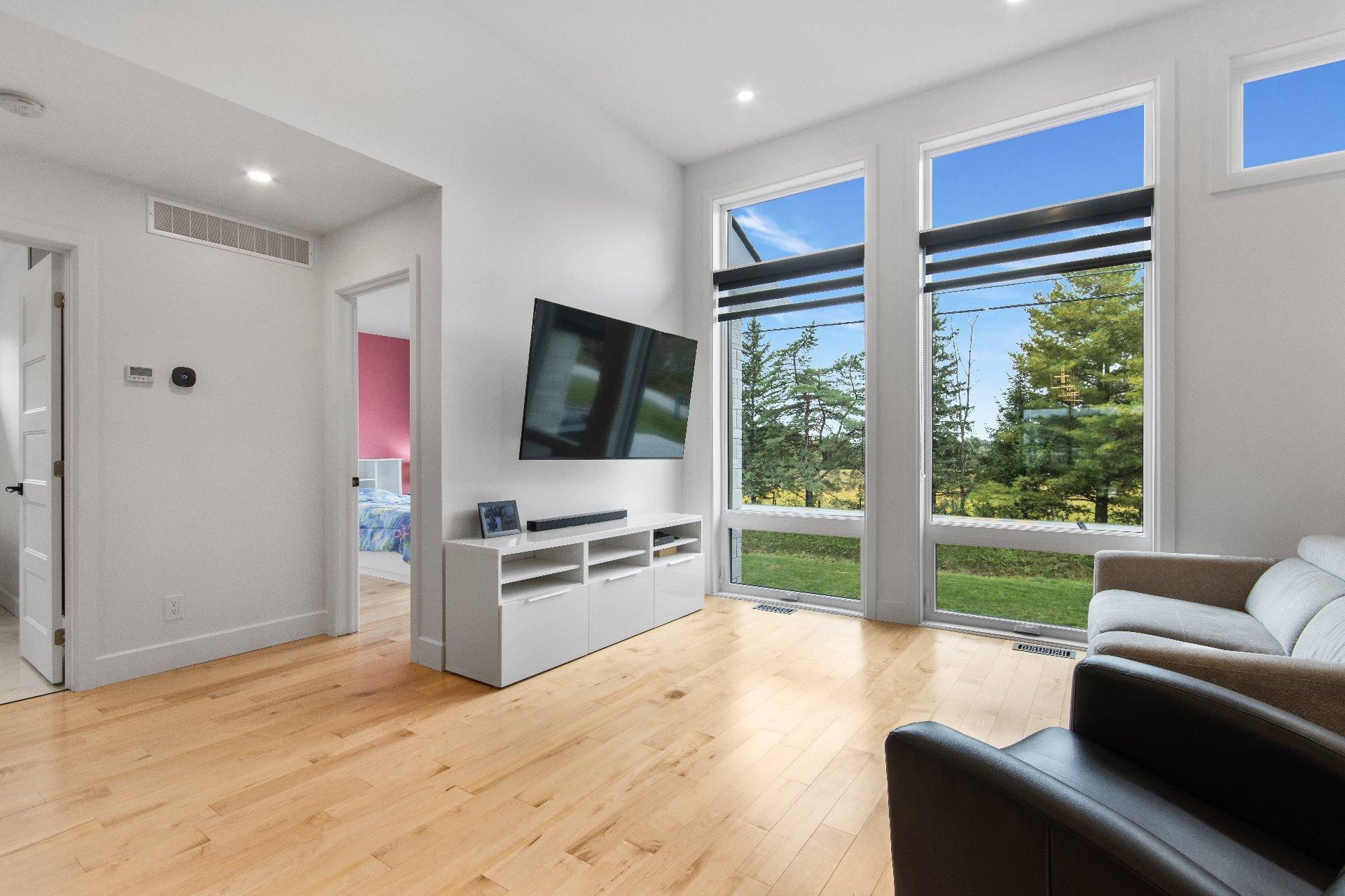 









832


Ch. Maurice

,
Bedford - Canton,




QC
J0J1A0

