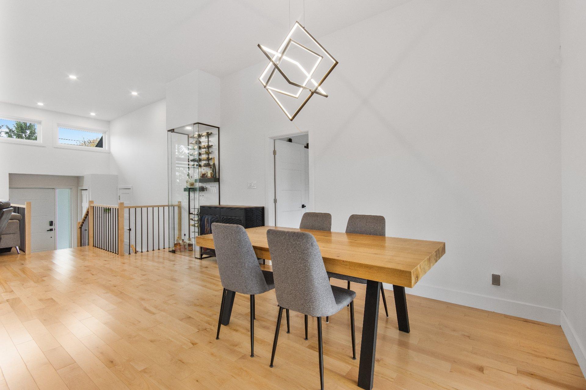 









832


Ch. Maurice

,
Bedford - Canton,




QC
J0J1A0

