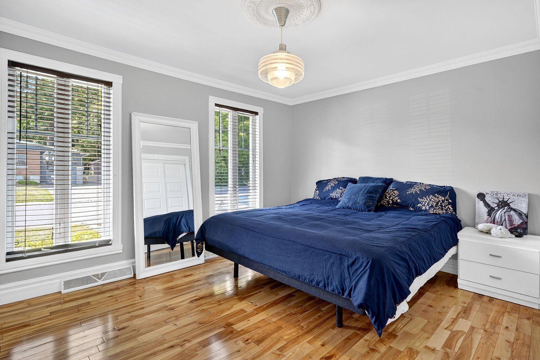 









345Z


3e Boulevard

,
Saint-Jérôme,




QC
J7Z3L8

