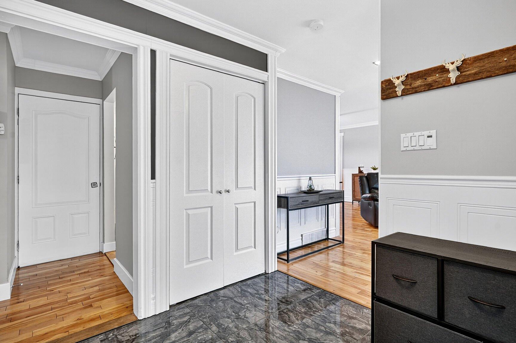 









345Z


3e Boulevard

,
Saint-Jérôme,




QC
J7Z3L8

