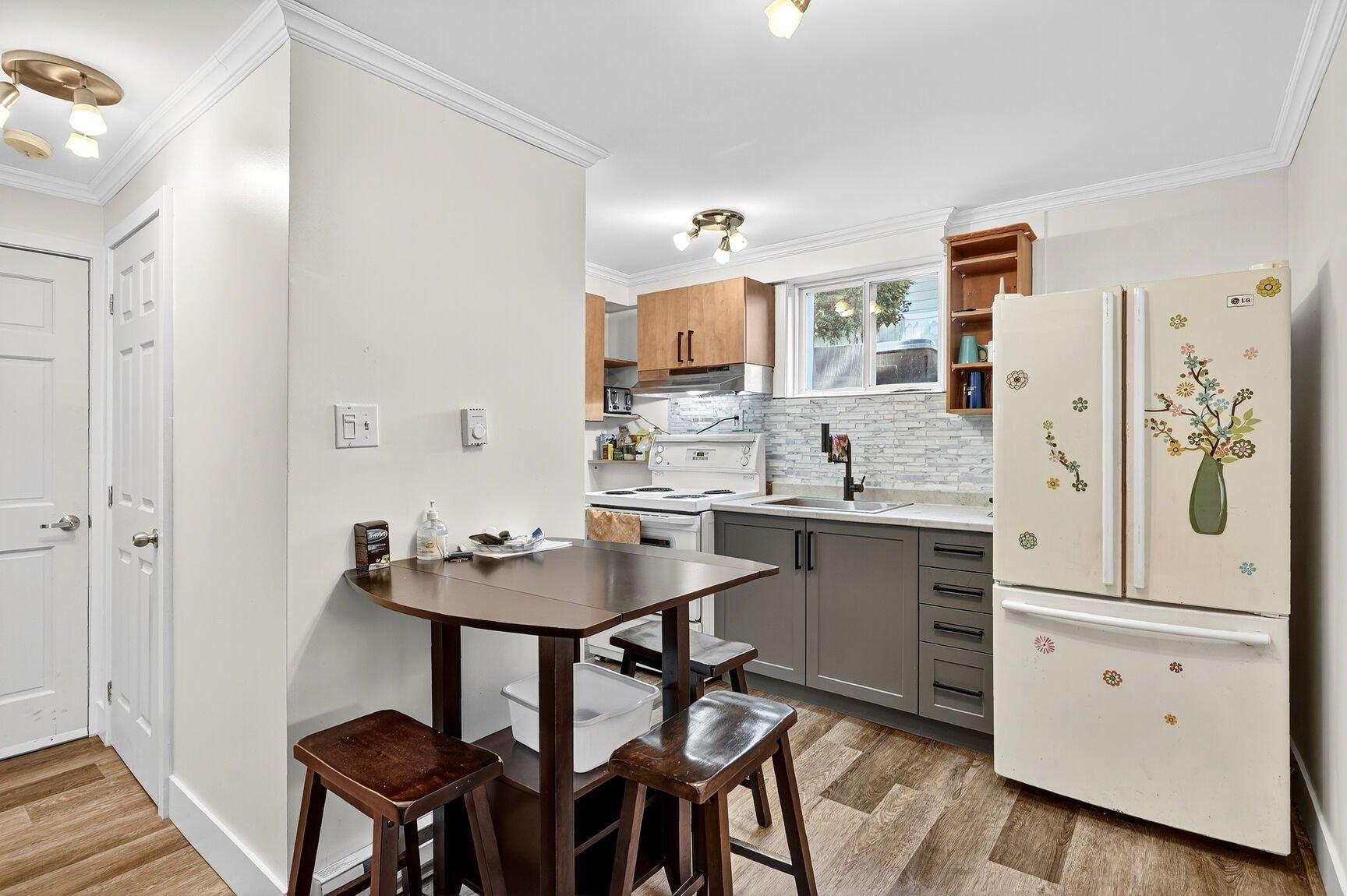 









345Z


3e Boulevard

,
Saint-Jérôme,




QC
J7Z3L8

