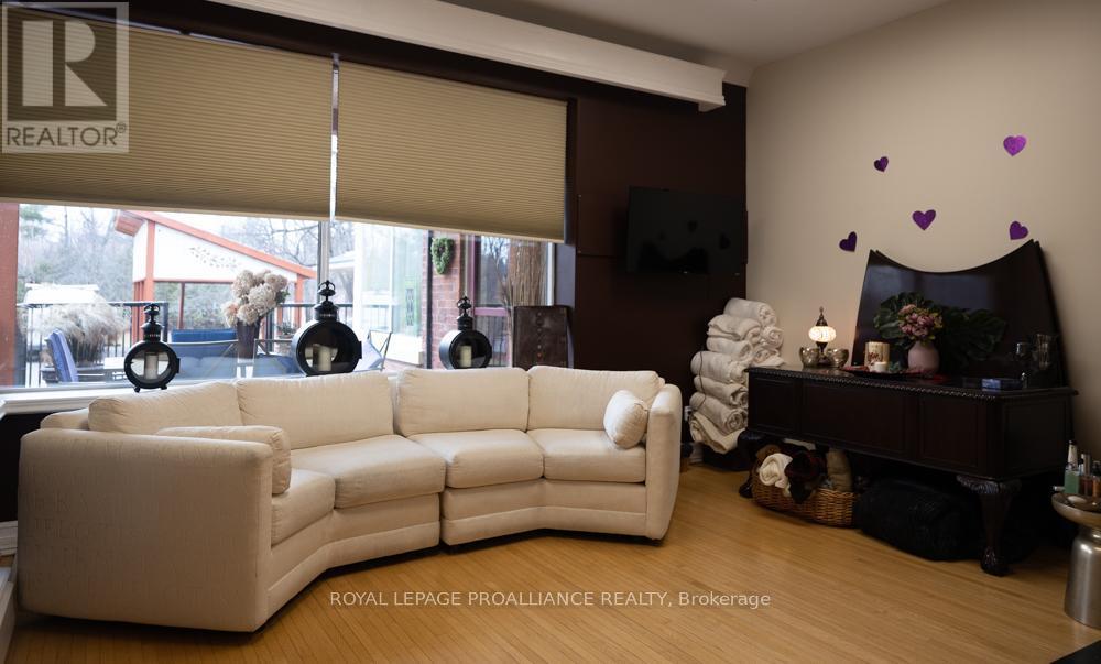 












7 FORSYTH STREET N

,
Marmora and Lake (Marmora Ward),




Ontario
K0K2M0

