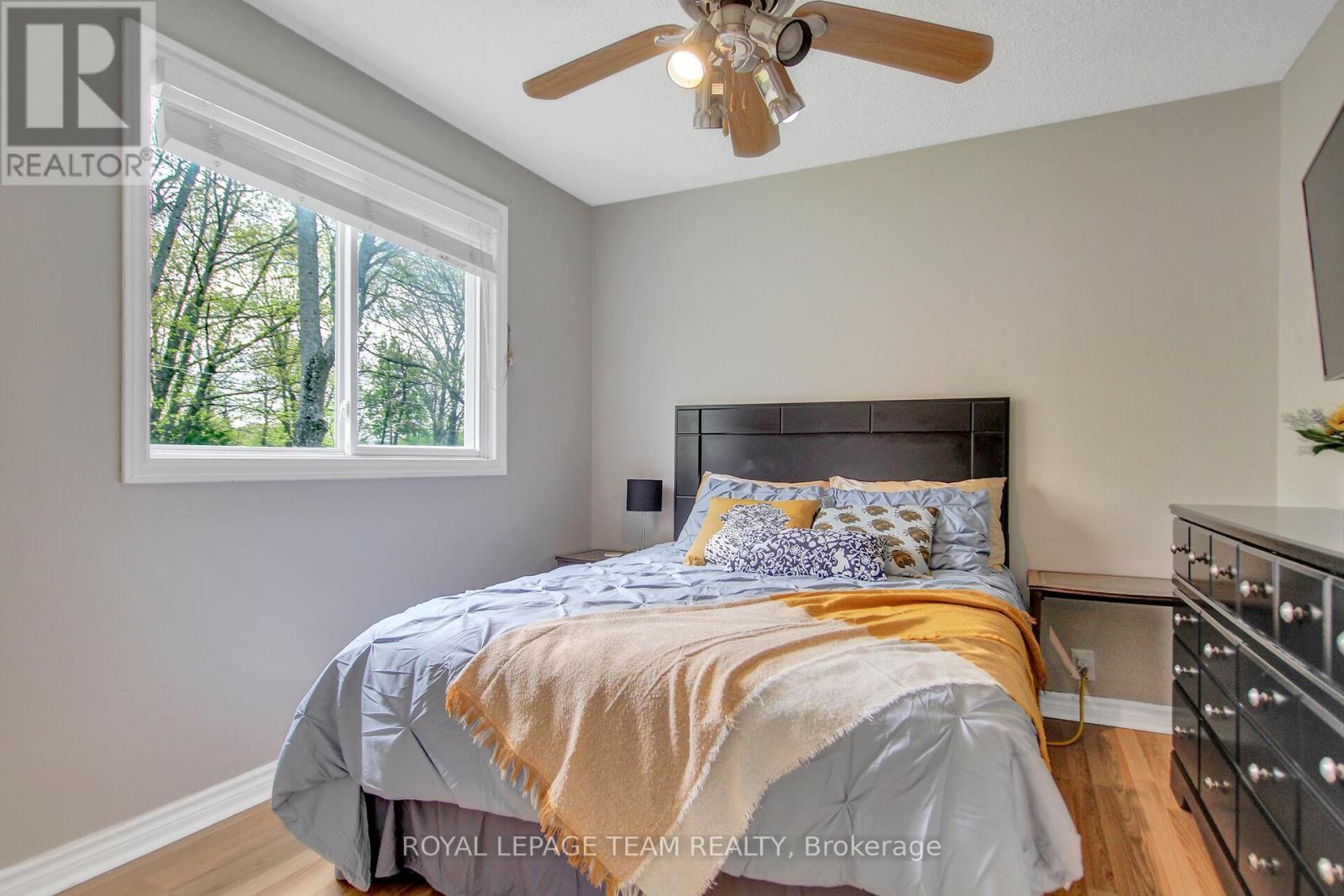 












129 SPINNAKER WAY

,
Ottawa,




Ontario
K0A3M0

