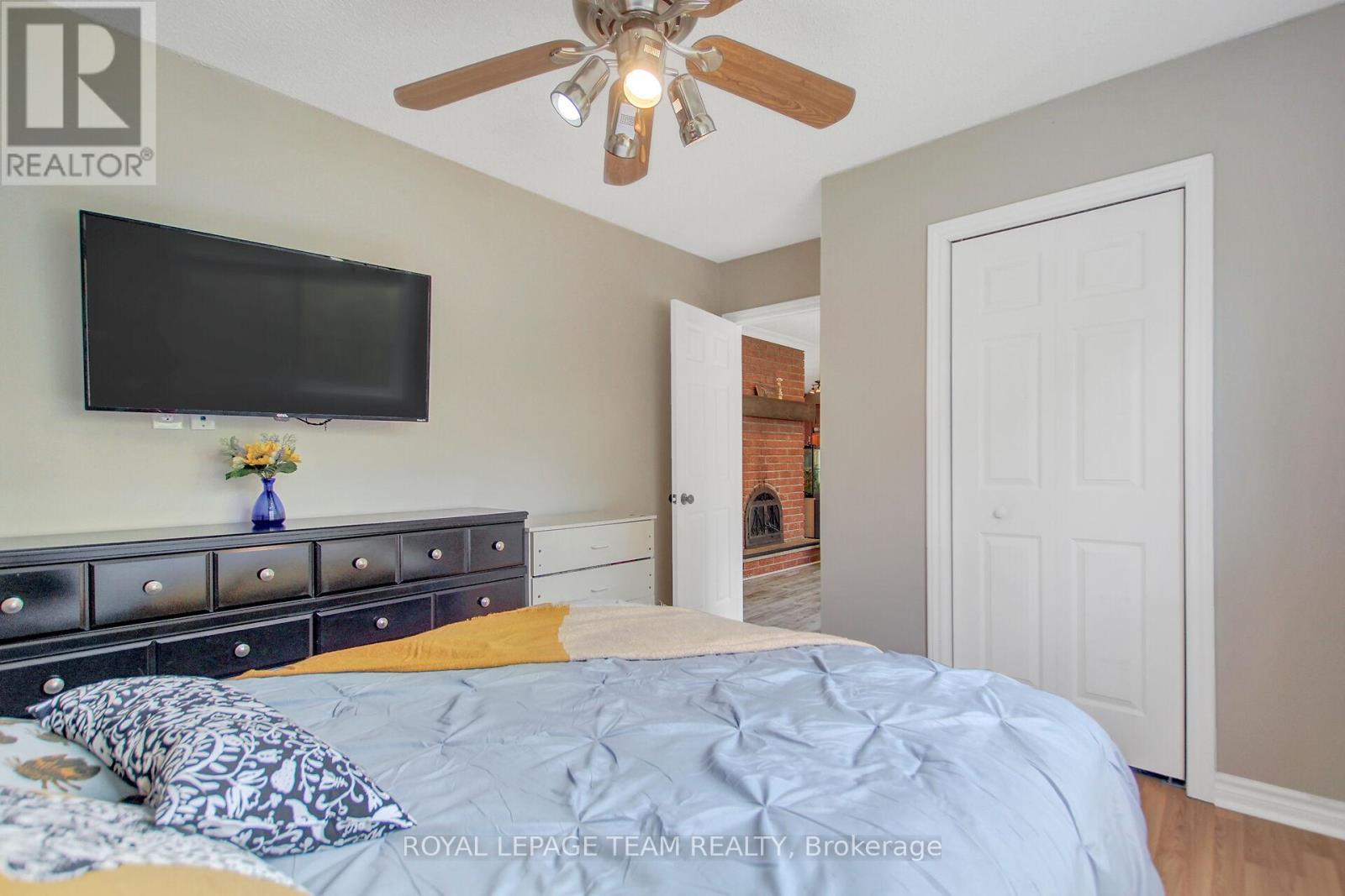 












129 SPINNAKER WAY

,
Ottawa,




Ontario
K0A3M0

