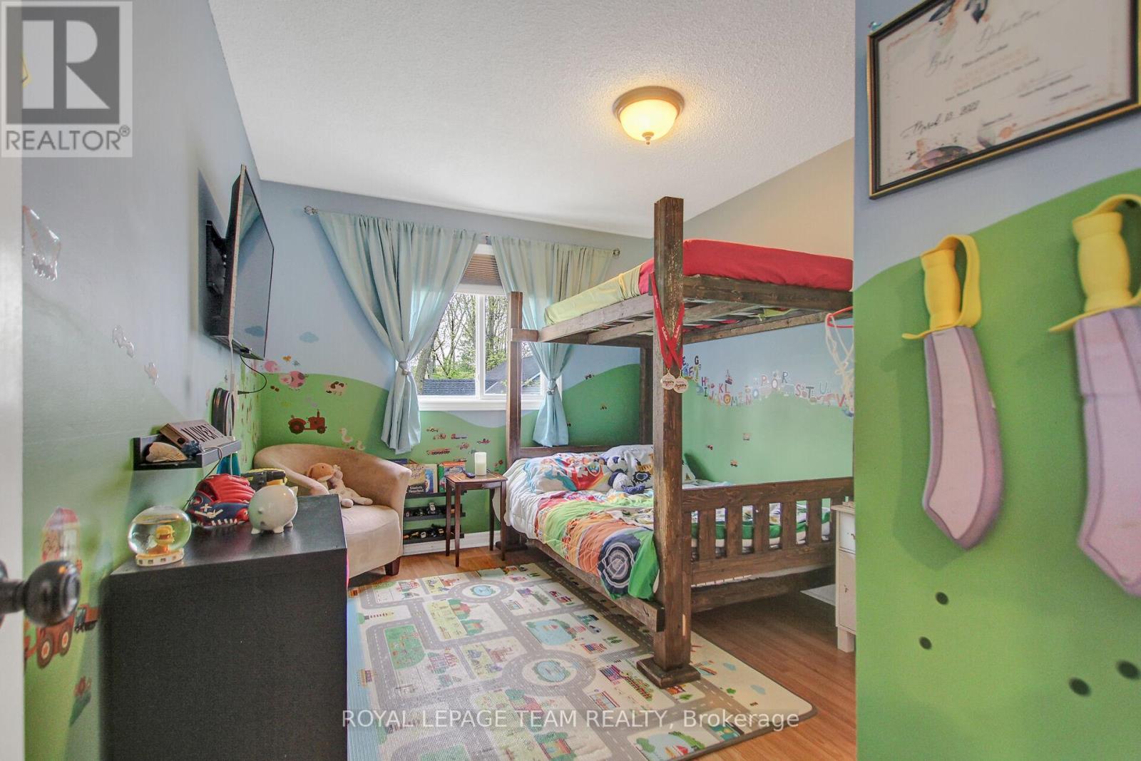 












129 SPINNAKER WAY

,
Ottawa,




Ontario
K0A3M0

