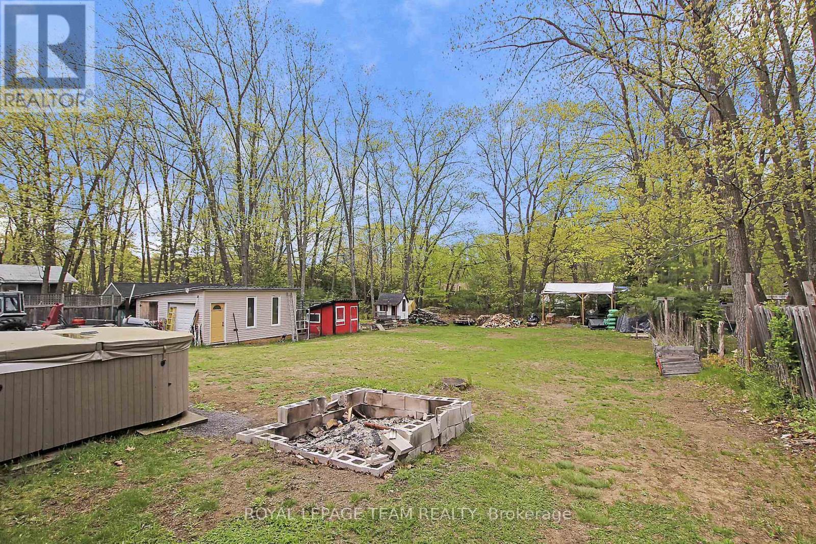 












129 SPINNAKER WAY

,
Ottawa,




Ontario
K0A3M0

