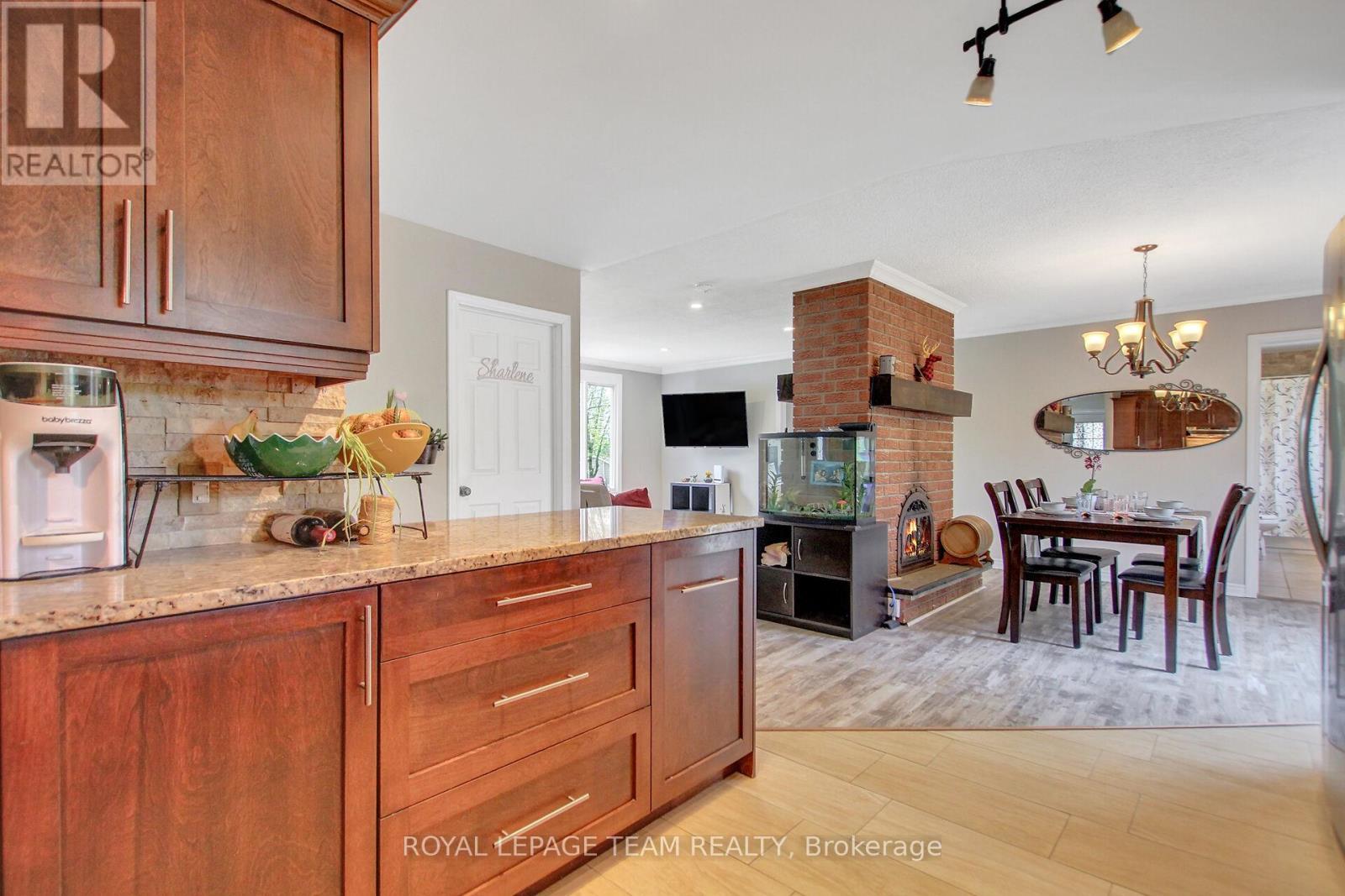 












129 SPINNAKER WAY

,
Ottawa,




Ontario
K0A3M0

