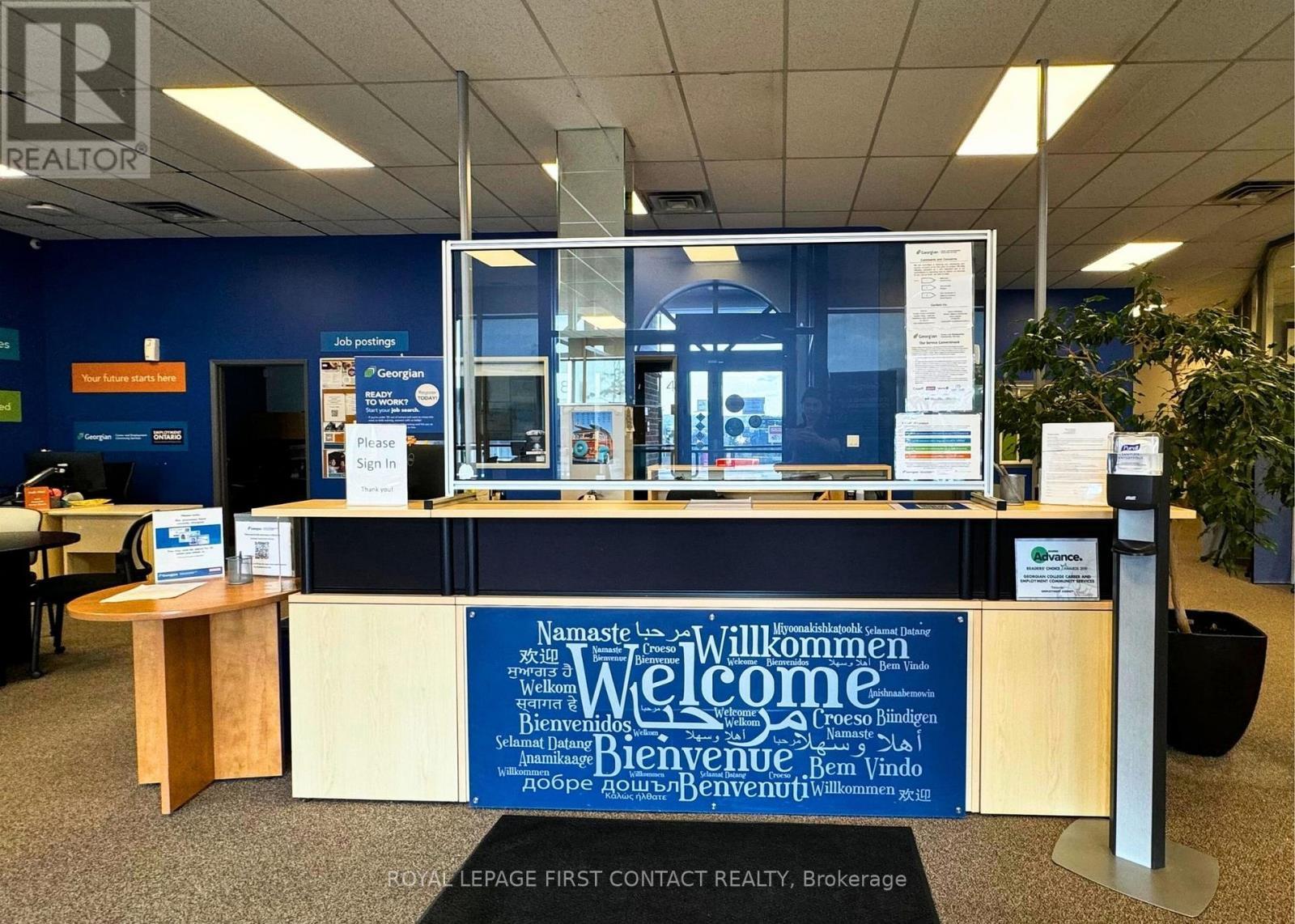 












GROUND FLOOR - 48 COLLIER STREET

,
Barrie,




Ontario
L4M1G8

