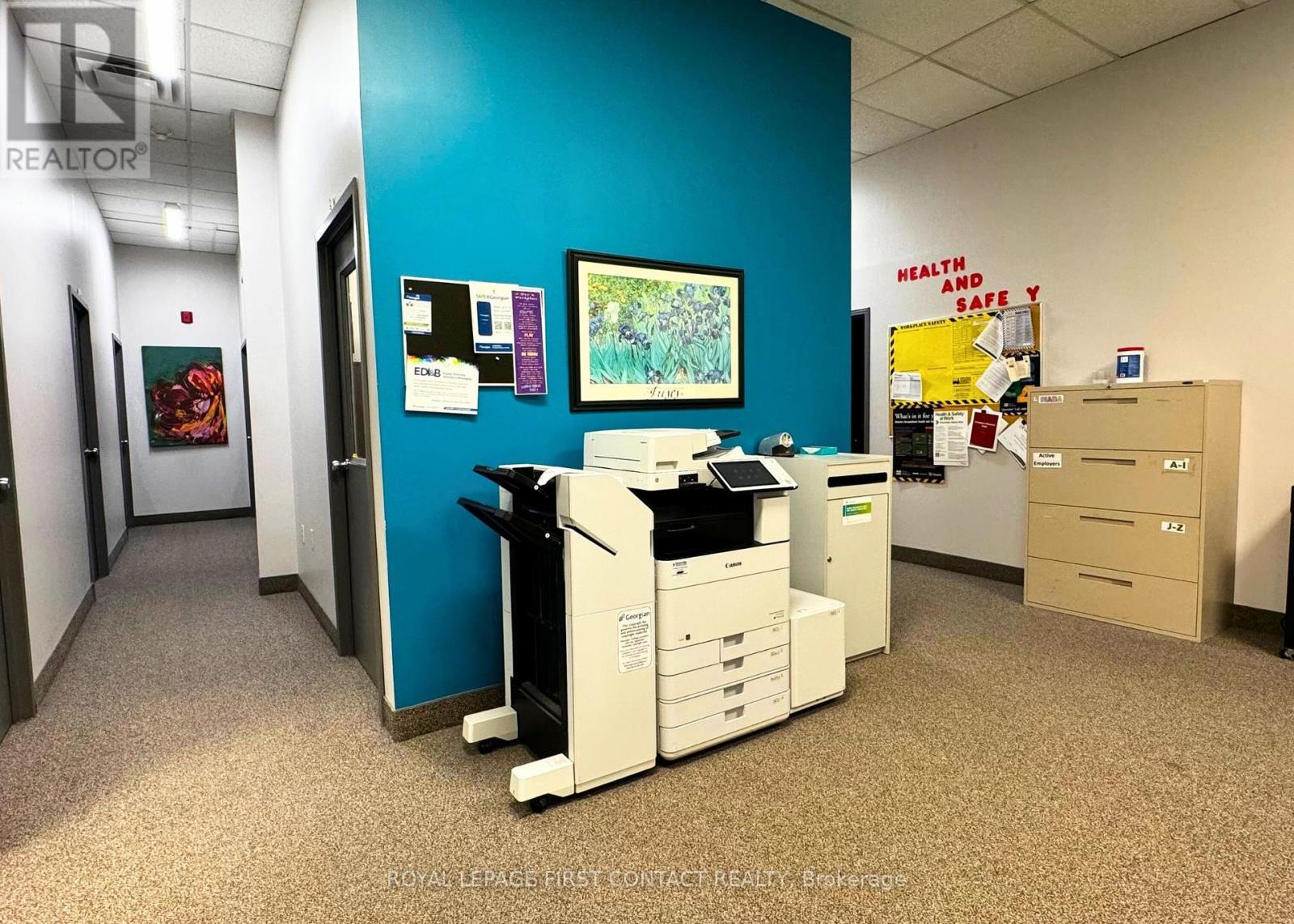 












GROUND FLOOR - 48 COLLIER STREET

,
Barrie,




Ontario
L4M1G8

