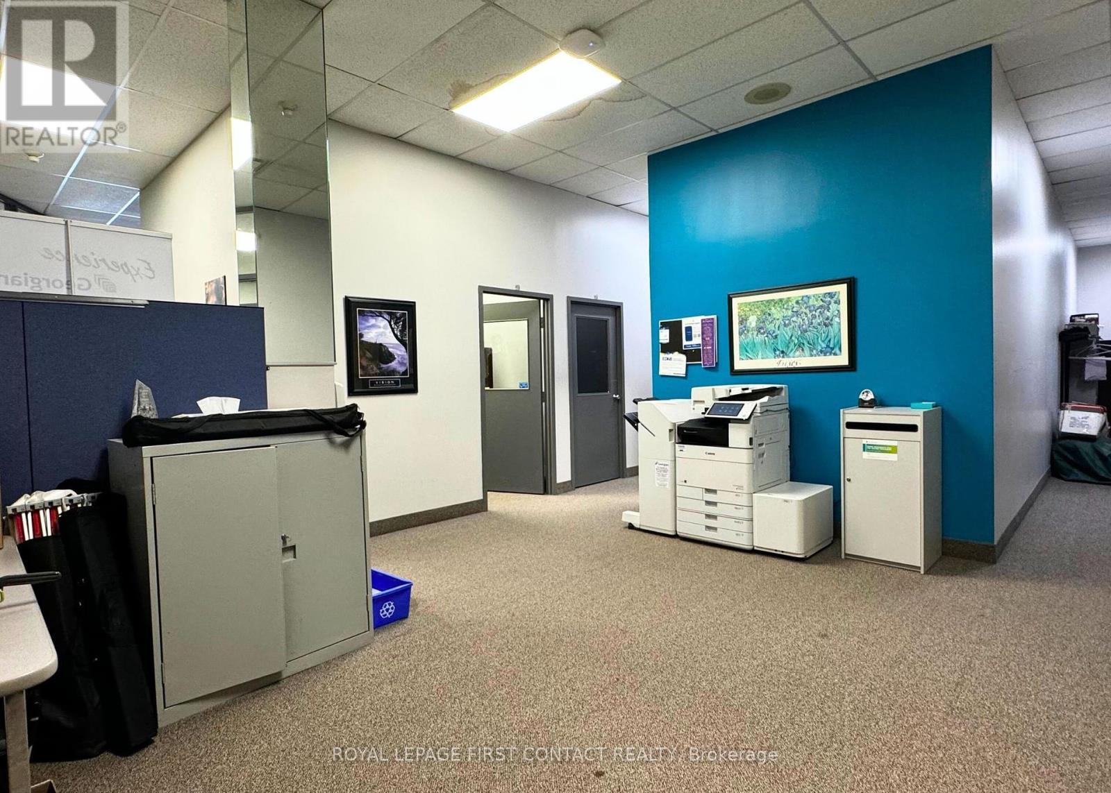 












GROUND FLOOR - 48 COLLIER STREET

,
Barrie,




Ontario
L4M1G8


