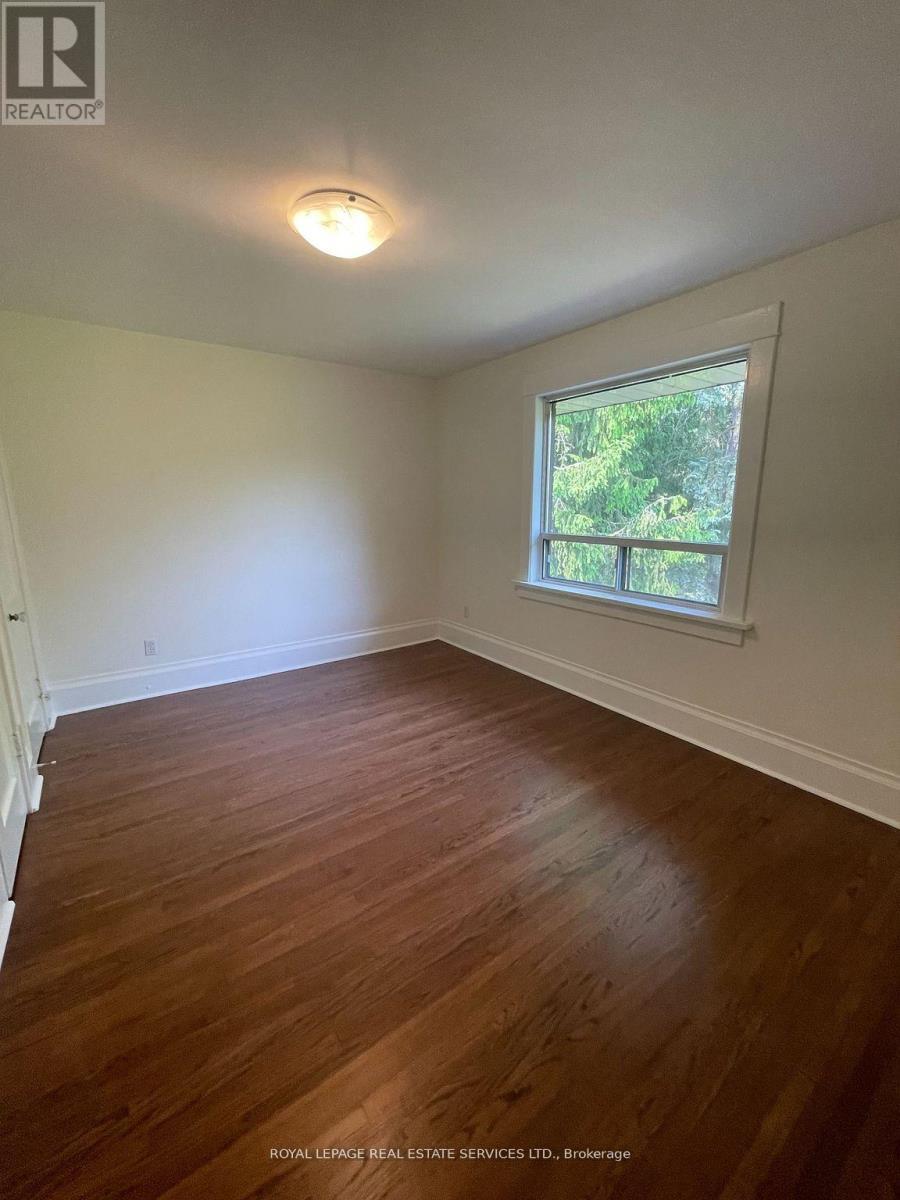 












UPPER - 239 ELLIS AVENUE

,
Toronto,




Ontario
M6S2X4


