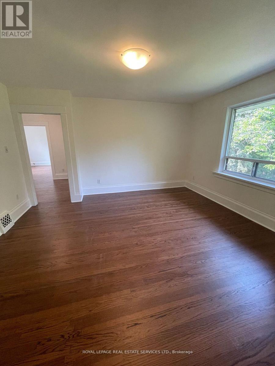 












UPPER - 239 ELLIS AVENUE

,
Toronto,




Ontario
M6S2X4

