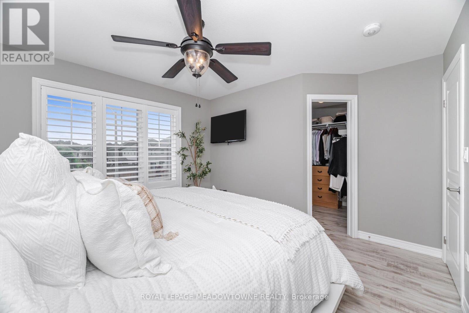 












6338 SHAPTON CRESCENT

,
Niagara Falls,




Ontario
L2H0L9

