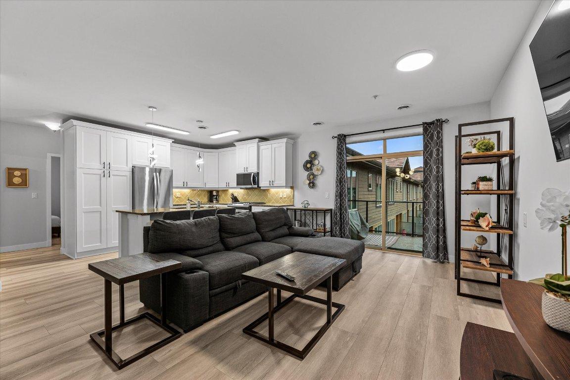 









4034


Pritchard

Drive, 5403,
West Kelowna,




BC
V4T 3E4

