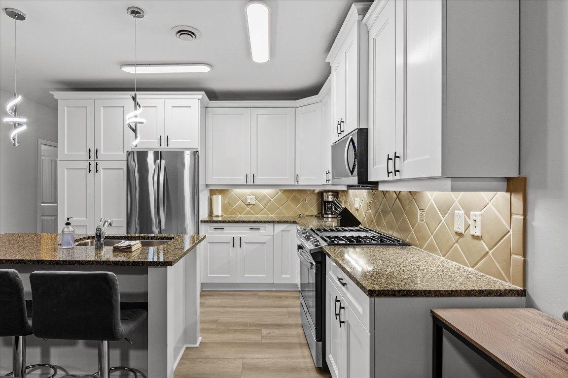 









4034


Pritchard

Drive, 5403,
West Kelowna,




BC
V4T 3E4

