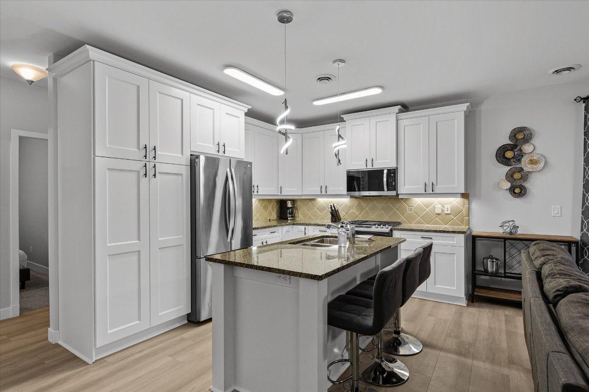 









4034


Pritchard

Drive, 5403,
West Kelowna,




BC
V4T 3E4

