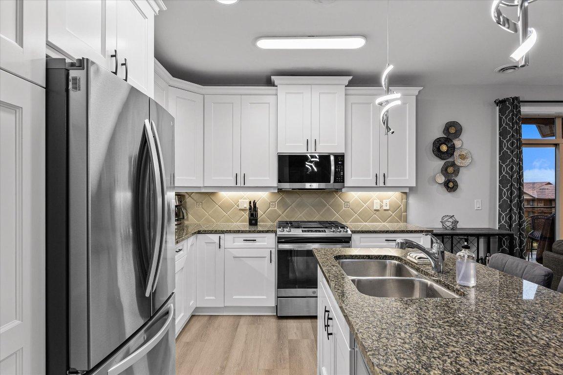 









4034


Pritchard

Drive, 5403,
West Kelowna,




BC
V4T 3E4

