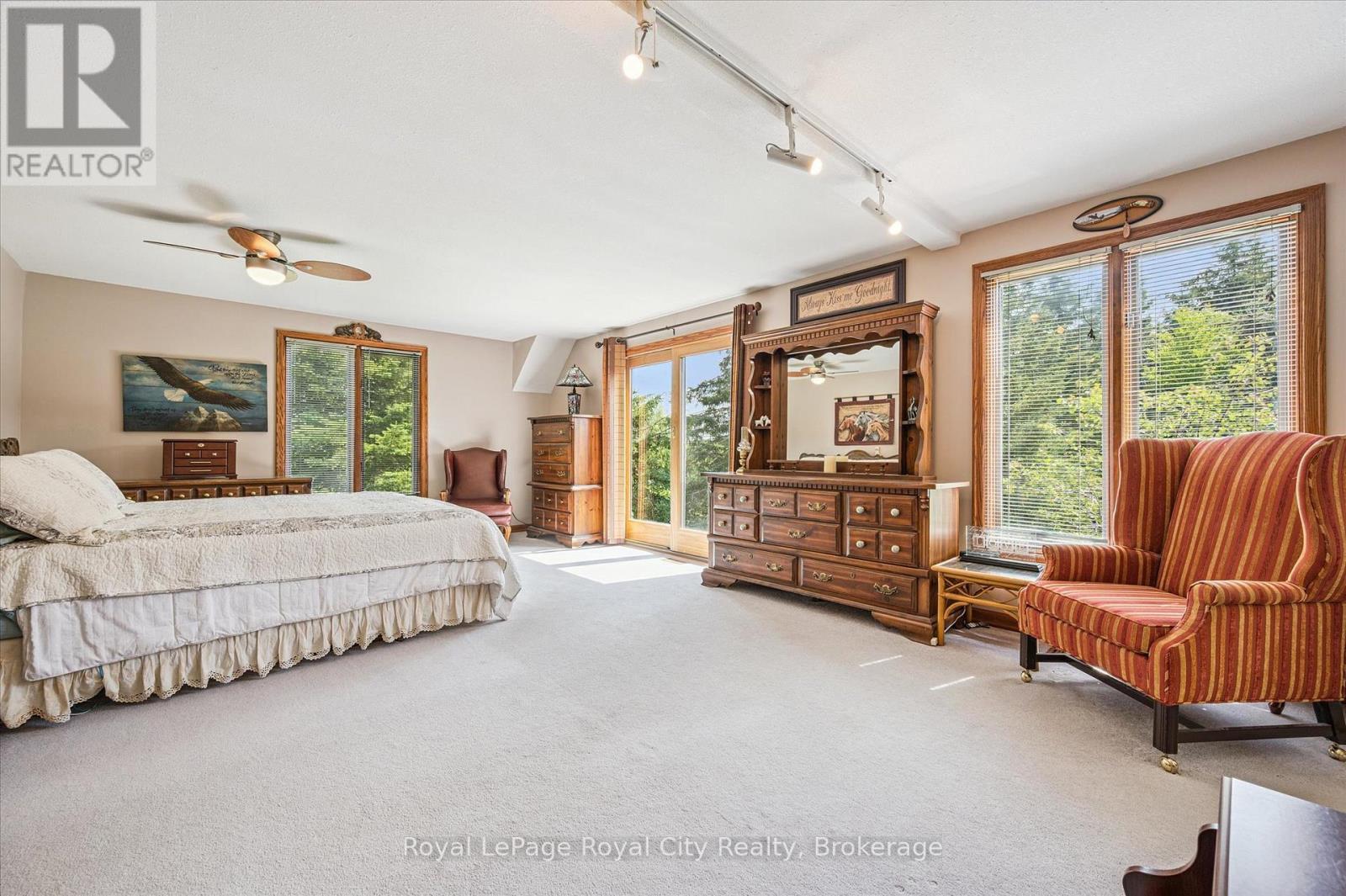 












5792 8TH LINE E

,
Guelph/Eramosa,




Ontario
N0B1B0

