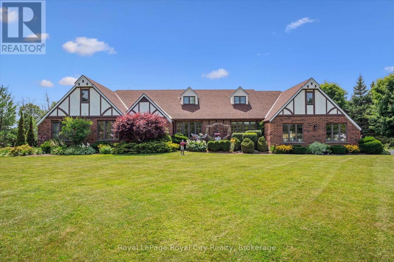 












5792 8TH LINE E

,
Guelph/Eramosa,




Ontario
N0B1B0

