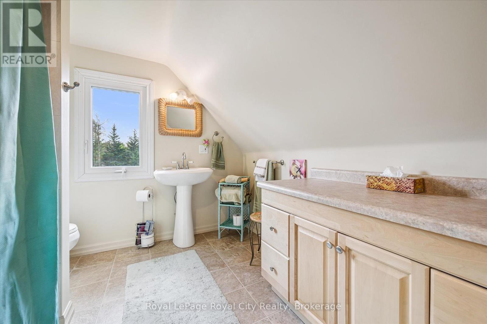 












5792 8TH LINE E

,
Guelph/Eramosa,




Ontario
N0B1B0

