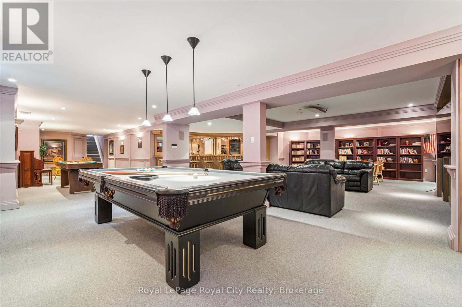 












5792 8TH LINE E

,
Guelph/Eramosa,




Ontario
N0B1B0

