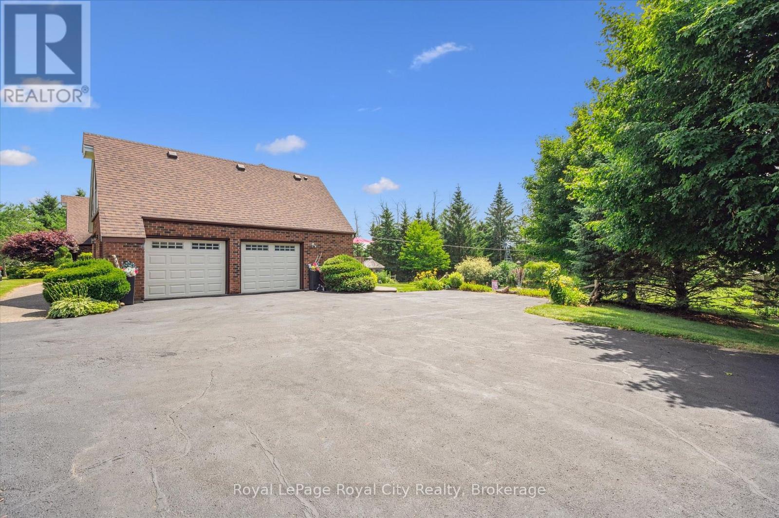 












5792 8TH LINE E

,
Guelph/Eramosa,




Ontario
N0B1B0

