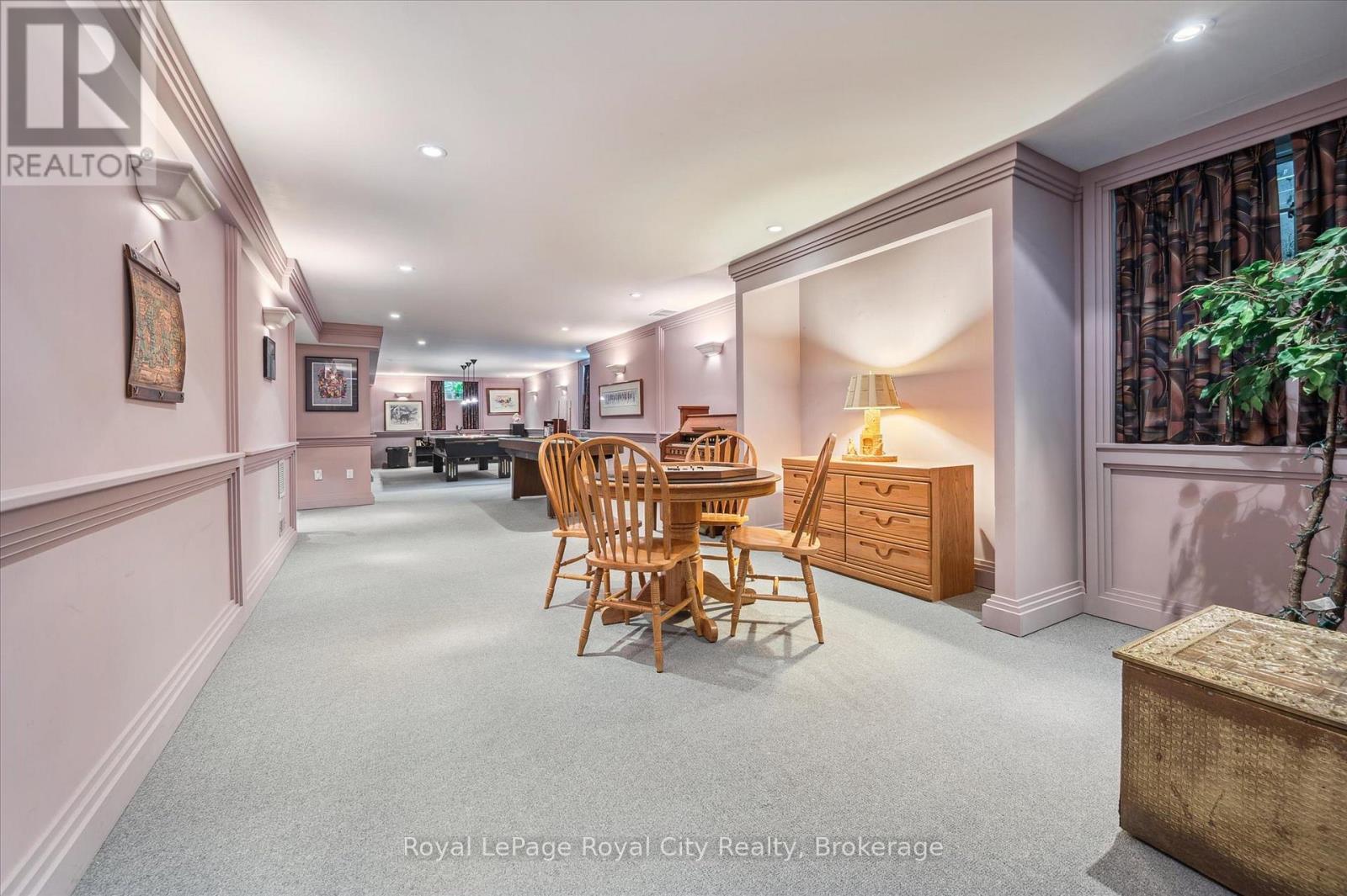 












5792 8TH LINE E

,
Guelph/Eramosa,




Ontario
N0B1B0

