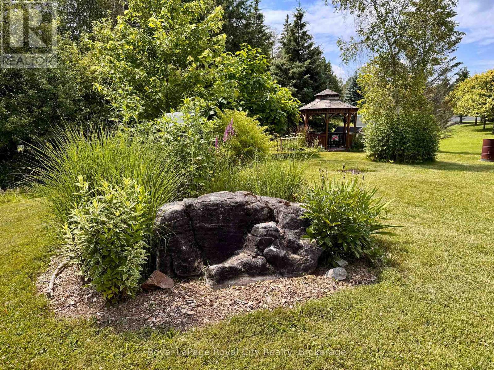 












5792 8TH LINE E

,
Guelph/Eramosa,




Ontario
N0B1B0

