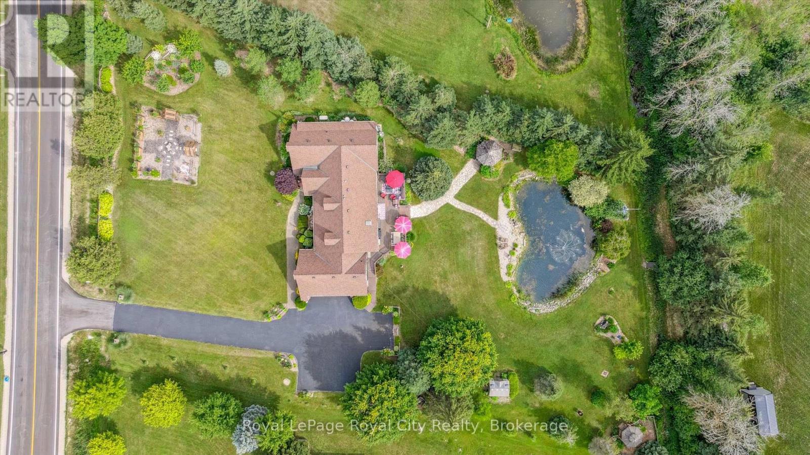 












5792 8TH LINE E

,
Guelph/Eramosa,




Ontario
N0B1B0

