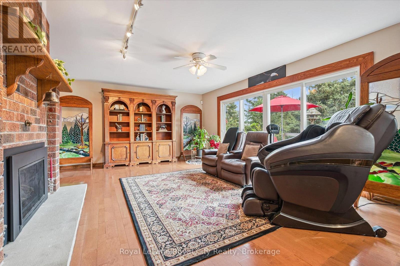 












5792 8TH LINE E

,
Guelph/Eramosa,




Ontario
N0B1B0

