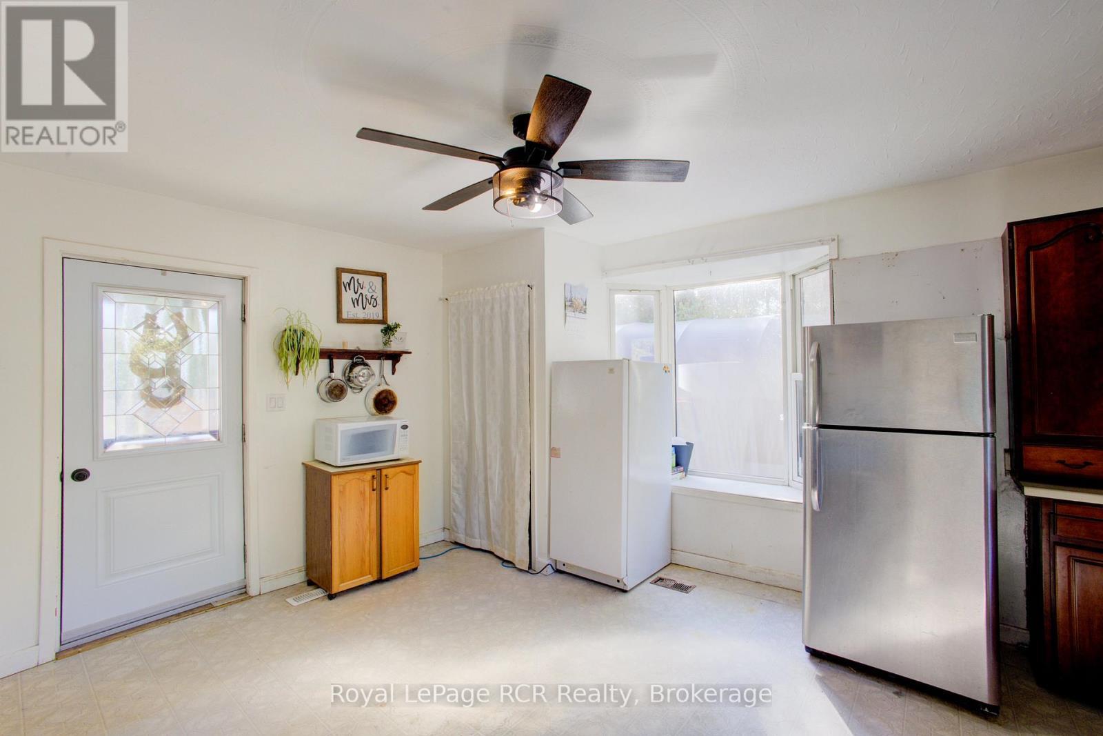 












193608 30TH SIDE ROAD

,
West Grey,




Ontario
N4N3B8

