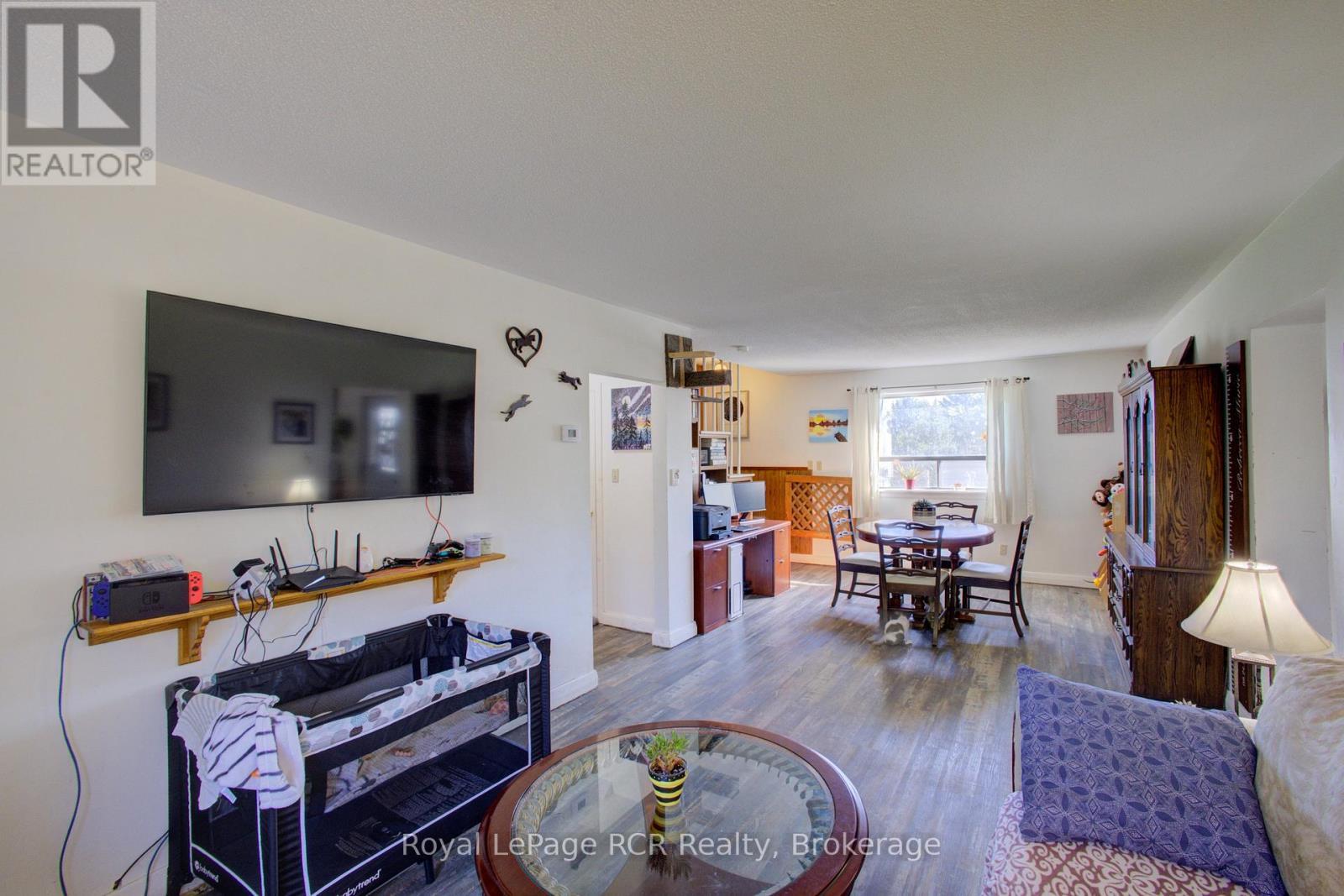 












193608 30TH SIDE ROAD

,
West Grey,




Ontario
N4N3B8

