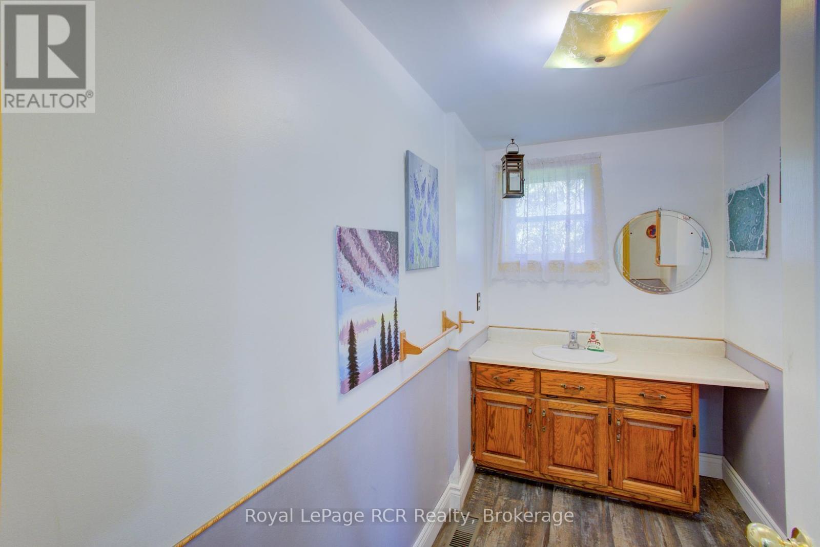 












193608 30TH SIDE ROAD

,
West Grey,




Ontario
N4N3B8

