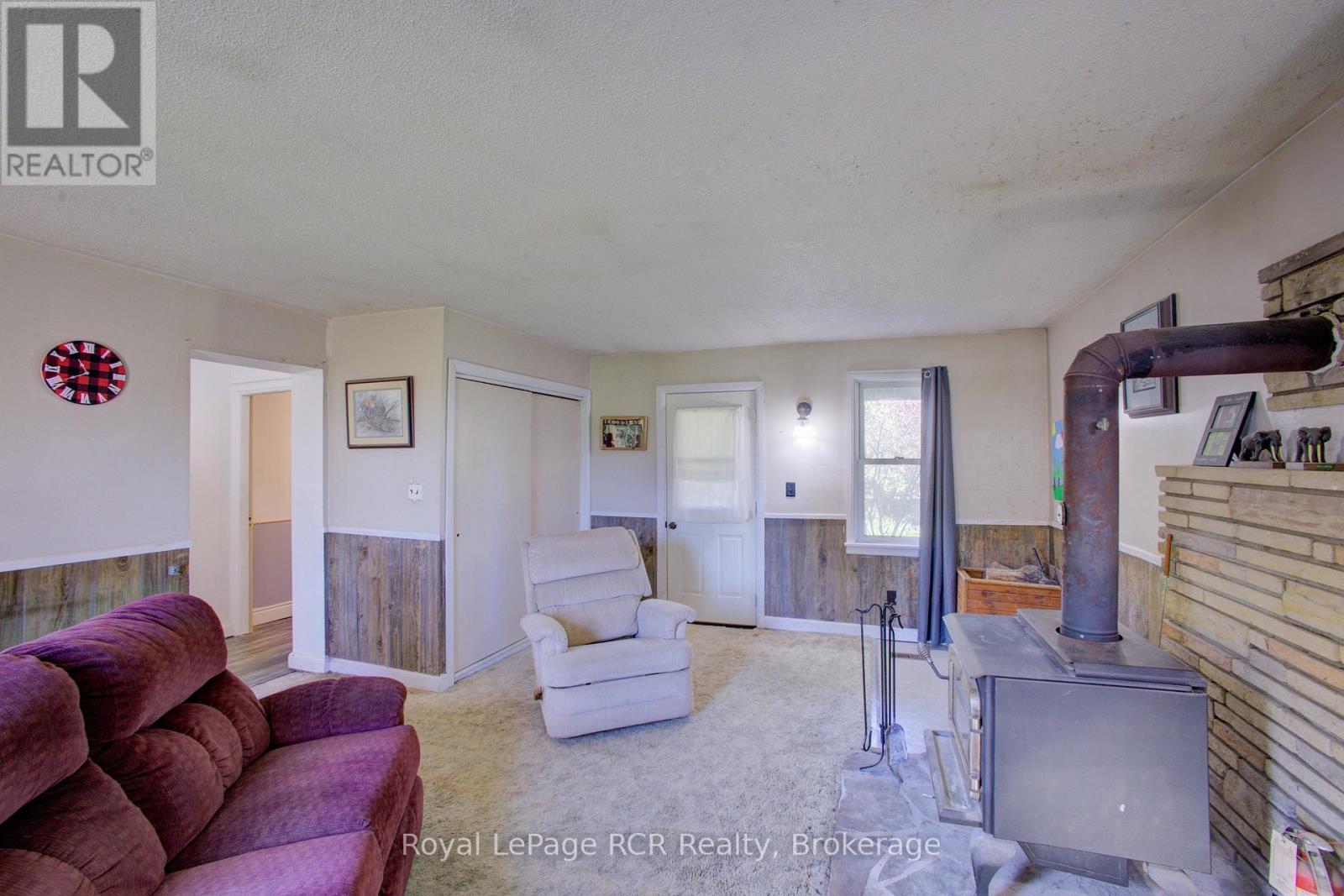 












193608 30TH SIDE ROAD

,
West Grey,




Ontario
N4N3B8

