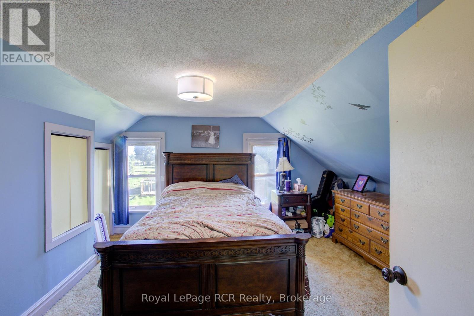 












193608 30TH SIDE ROAD

,
West Grey,




Ontario
N4N3B8

