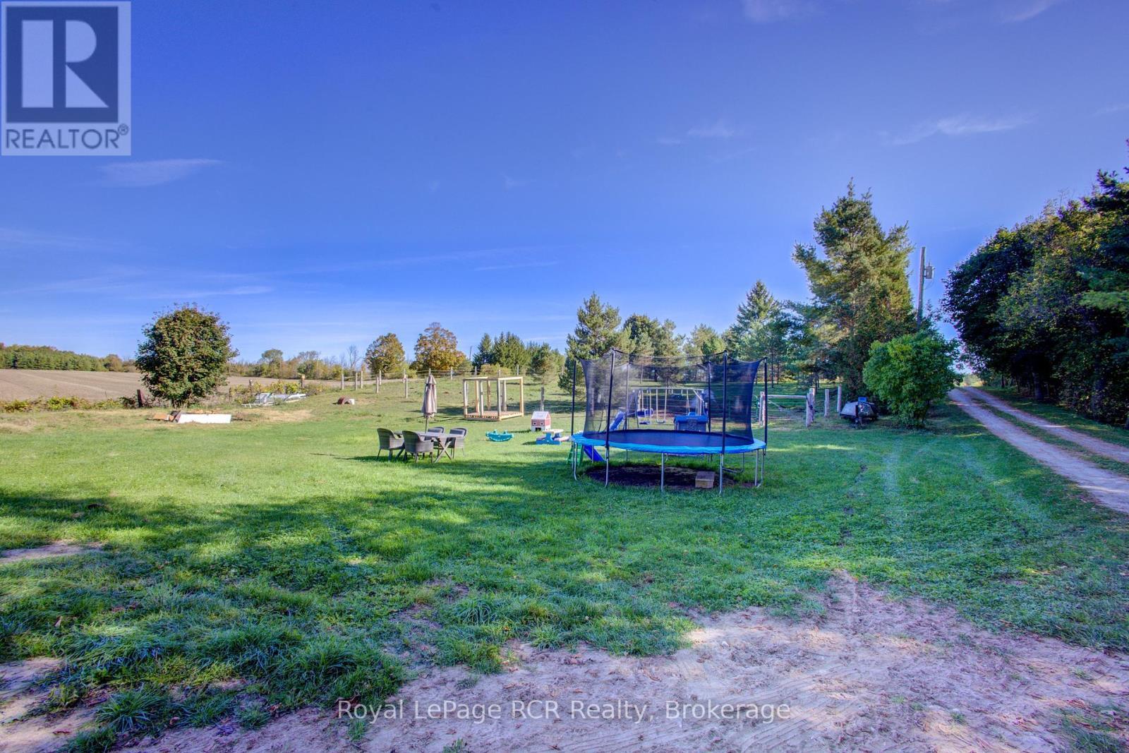 












193608 30TH SIDE ROAD

,
West Grey,




Ontario
N4N3B8

