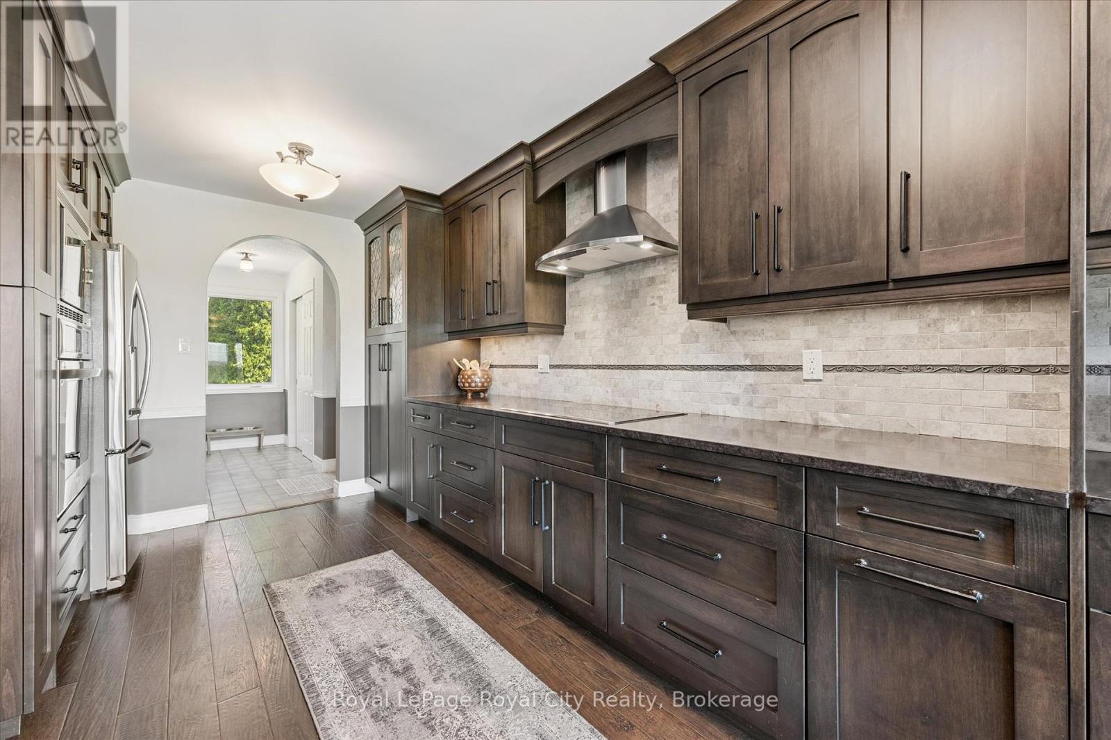 












5072 WELLINGTON RD 32 ROAD

,
Guelph/Eramosa,







Ontario
N1H6J4

