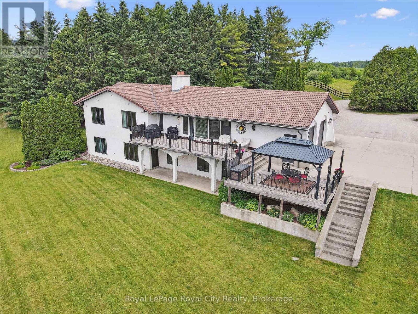 












5072 WELLINGTON RD 32 ROAD

,
Guelph/Eramosa,







Ontario
N1H6J4

