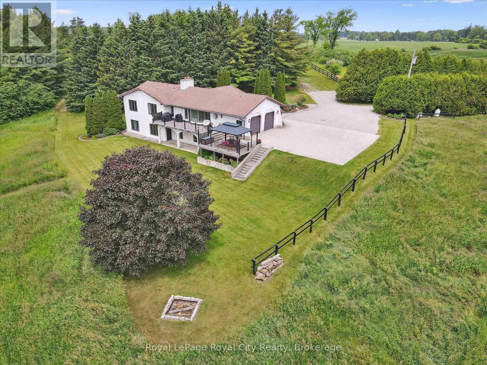 












5072 WELLINGTON RD 32 ROAD

,
Guelph/Eramosa,







Ontario
N1H6J4

