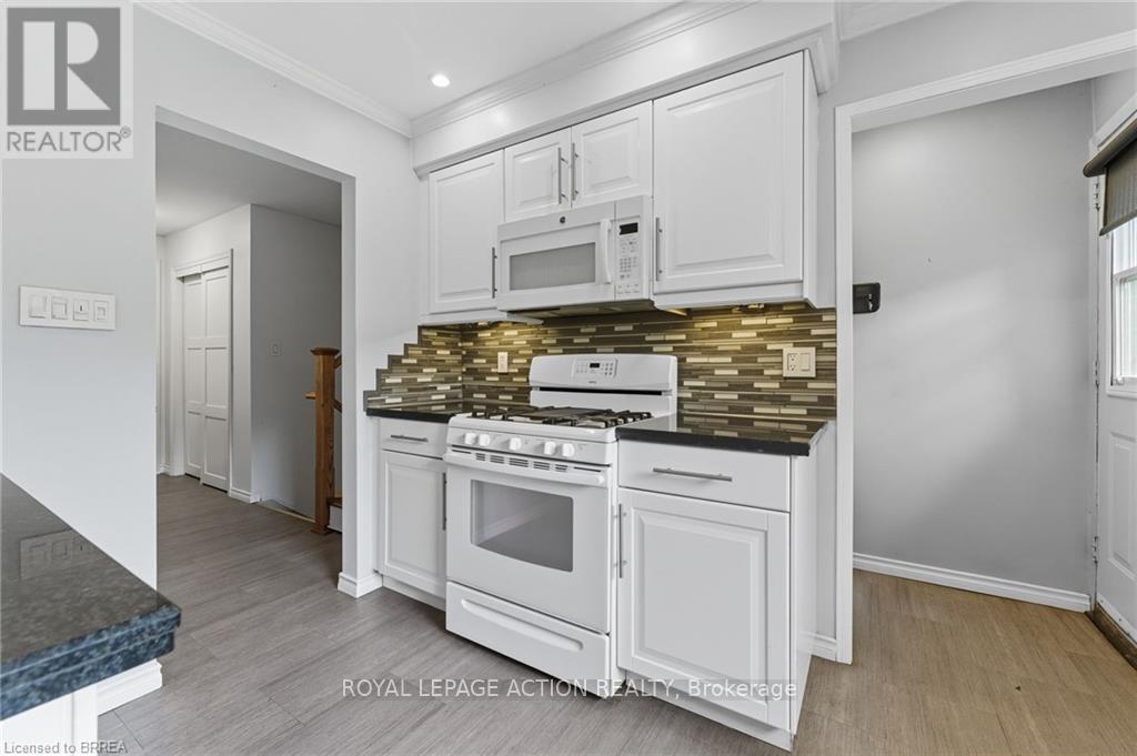












15 BRIER PARK ROAD

,
Brantford,




Ontario
N3R3P8

