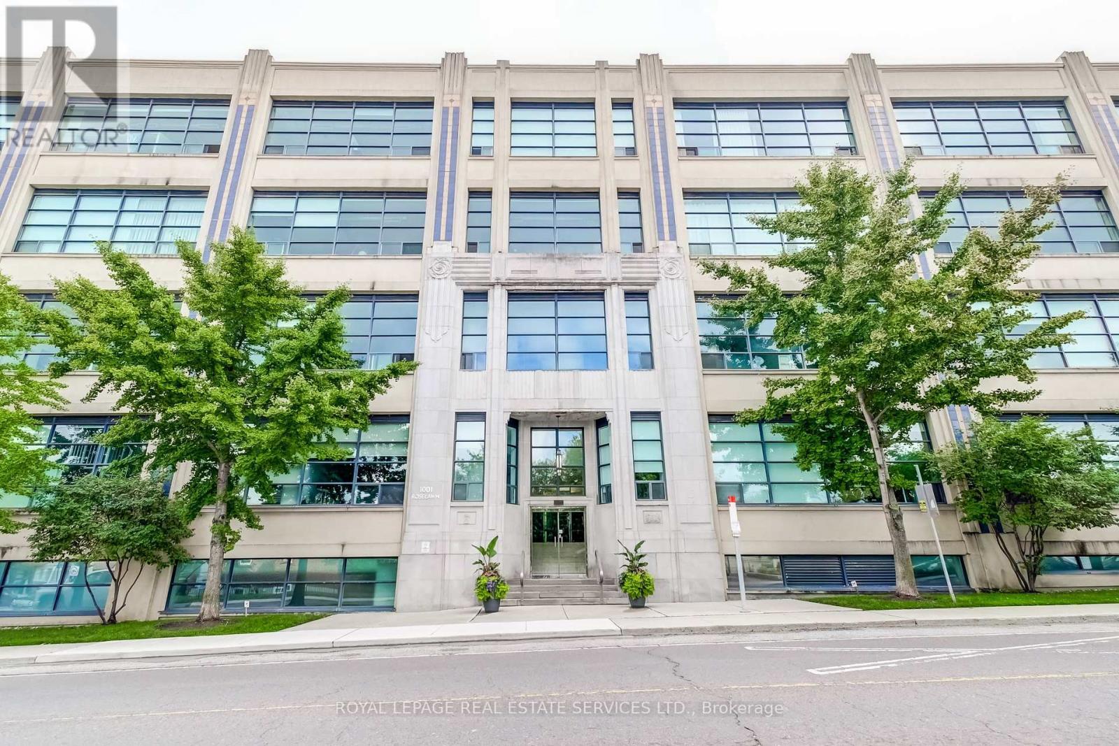 












126 - 1001 ROSELAWN AVENUE

,
Toronto,




Ontario
M6B4M4

