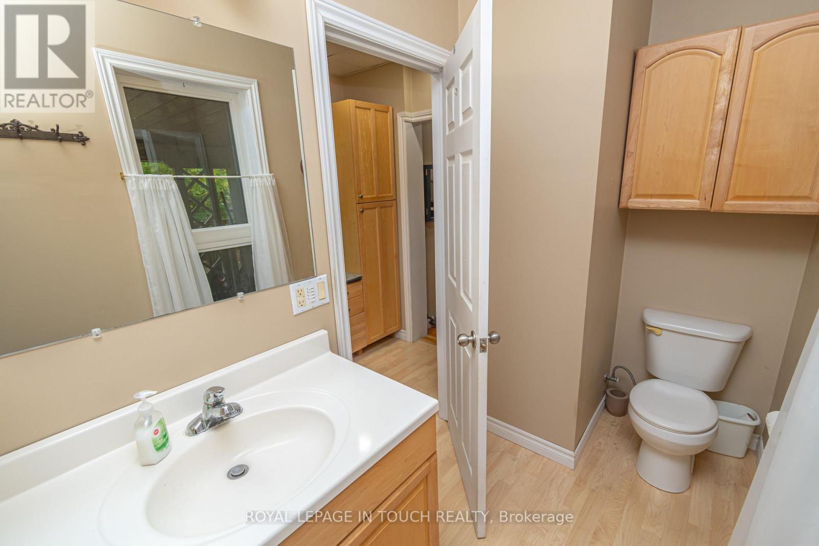 












125 EIGHTH STREET

,
Midland,




Ontario
L4R4A5

