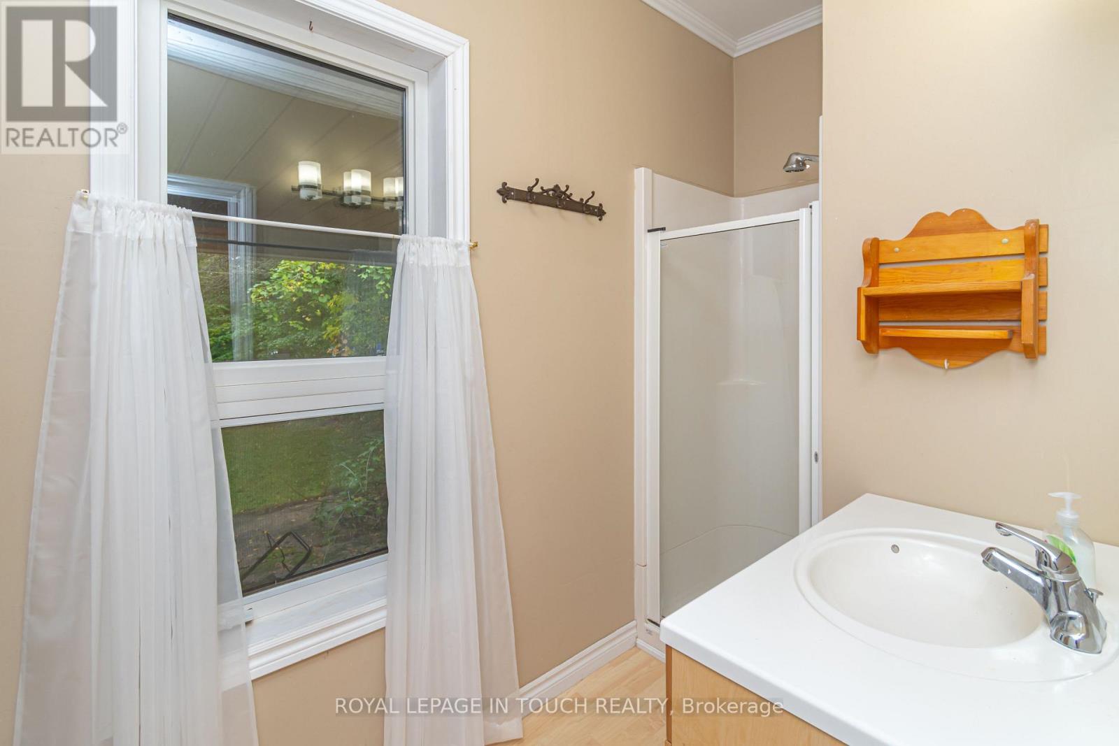 












125 EIGHTH STREET

,
Midland,




Ontario
L4R4A5

