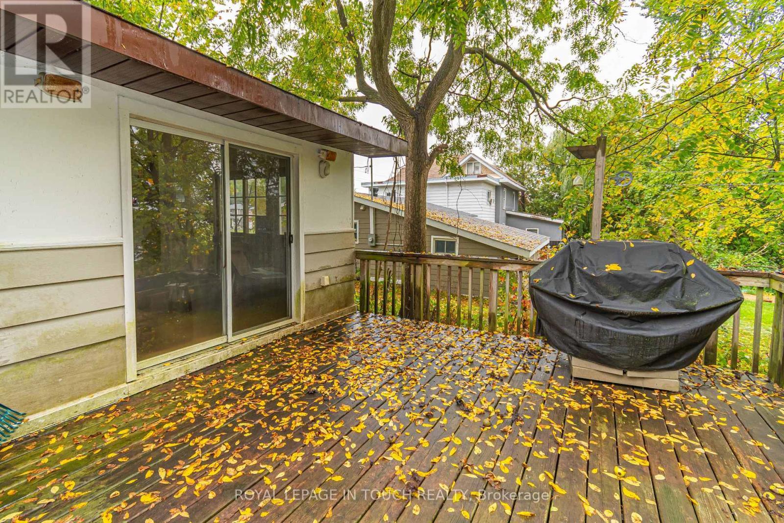 












125 EIGHTH STREET

,
Midland,




Ontario
L4R4A5

