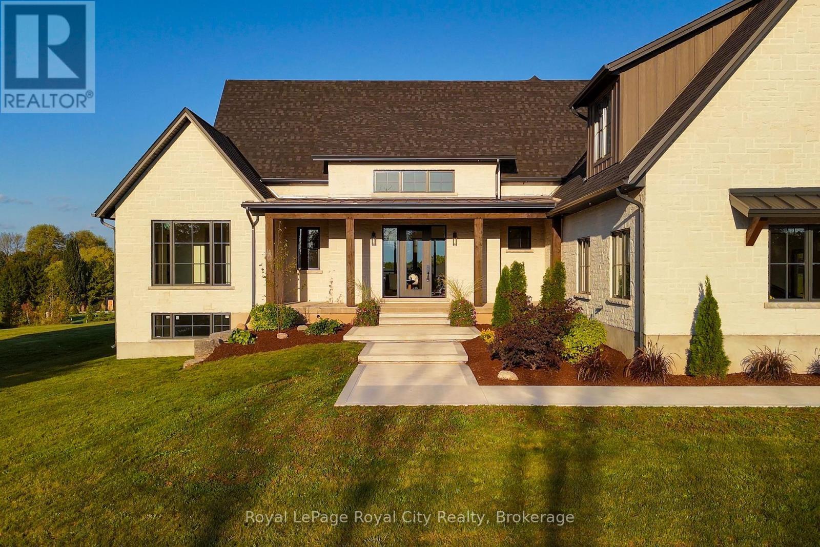 












7221 WELLINGTON 21 ROAD

,
Centre Wellington,




Ontario
N0B1B0

