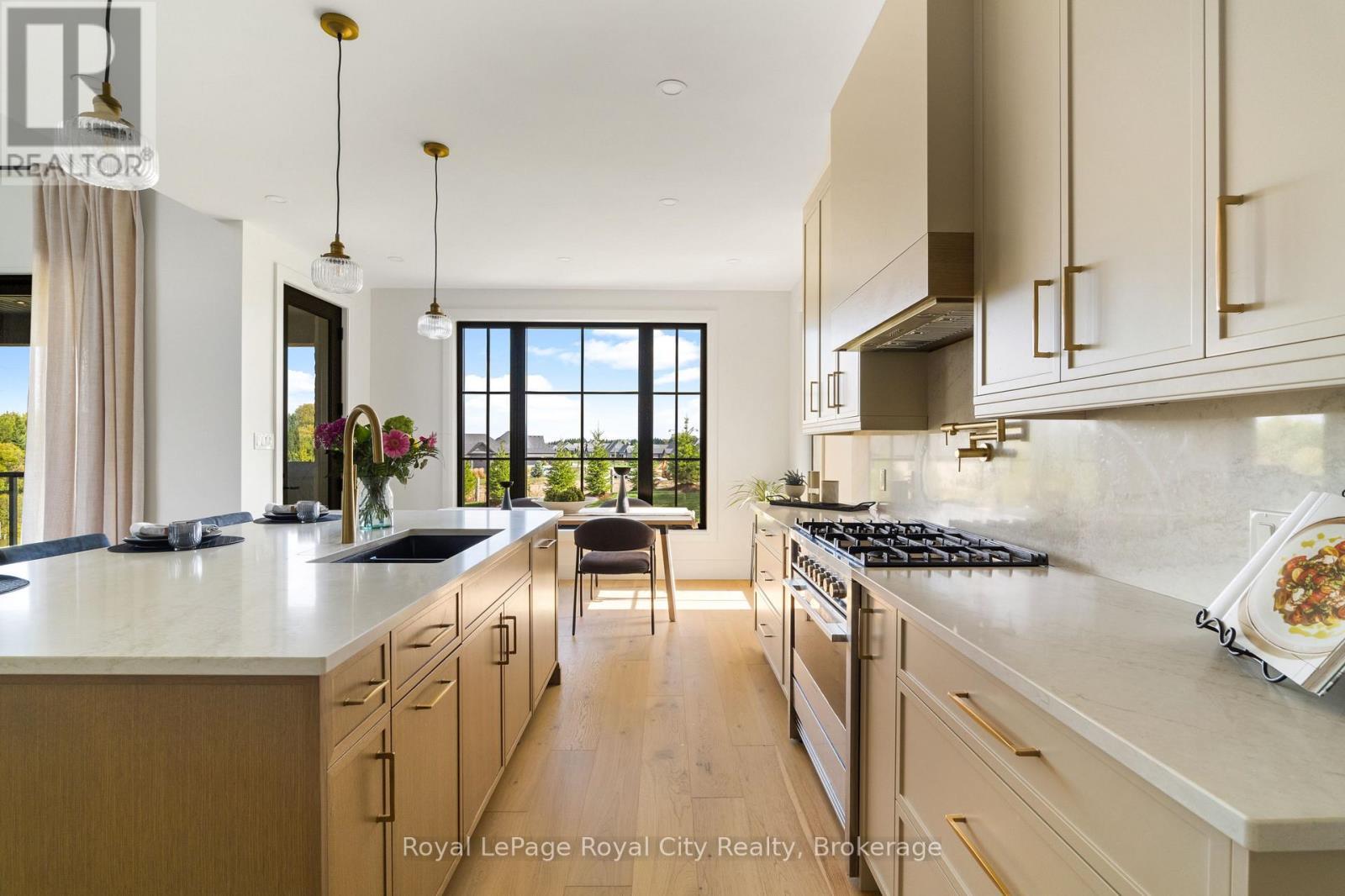 












7221 WELLINGTON 21 ROAD

,
Centre Wellington,




Ontario
N0B1B0

