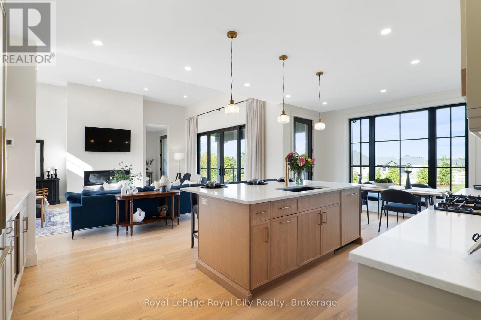 












7221 WELLINGTON 21 ROAD

,
Centre Wellington,




Ontario
N0B1B0

