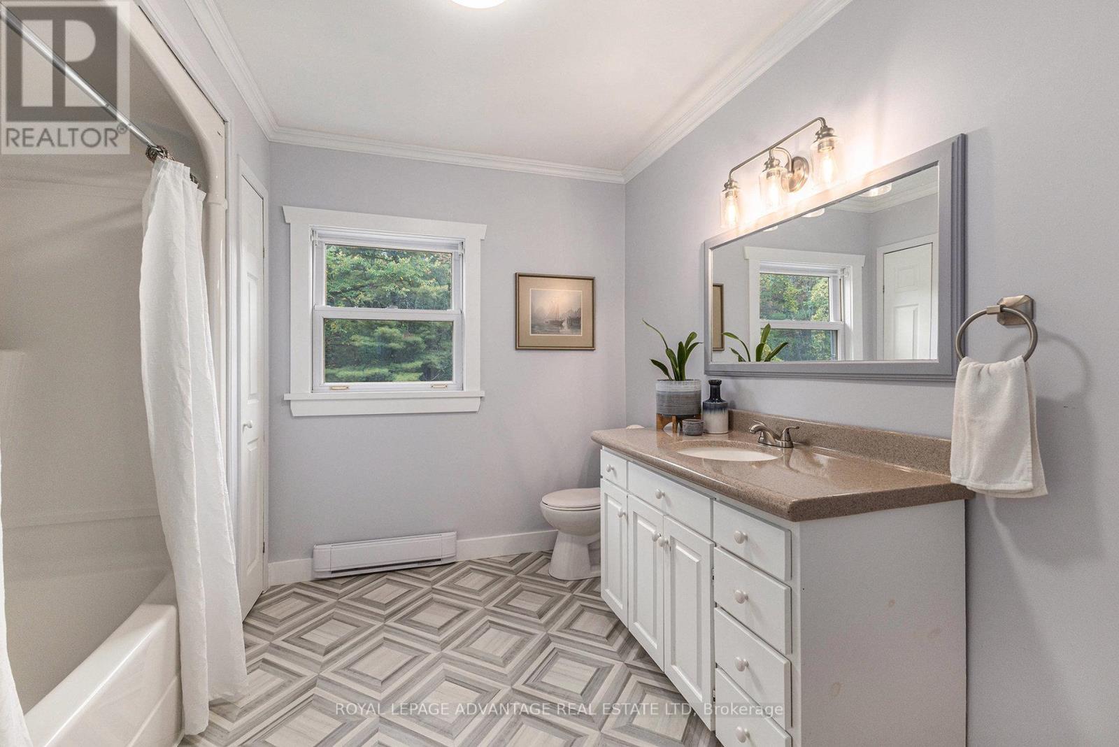 












1002 ELM GROVE ROAD

,
Tay Valley,




Ontario
K7H3C7

