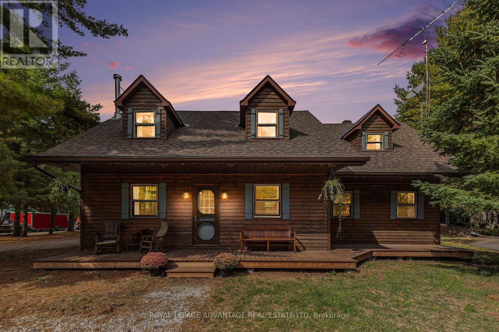 












1002 ELM GROVE ROAD

,
Tay Valley,




Ontario
K7H3C7

