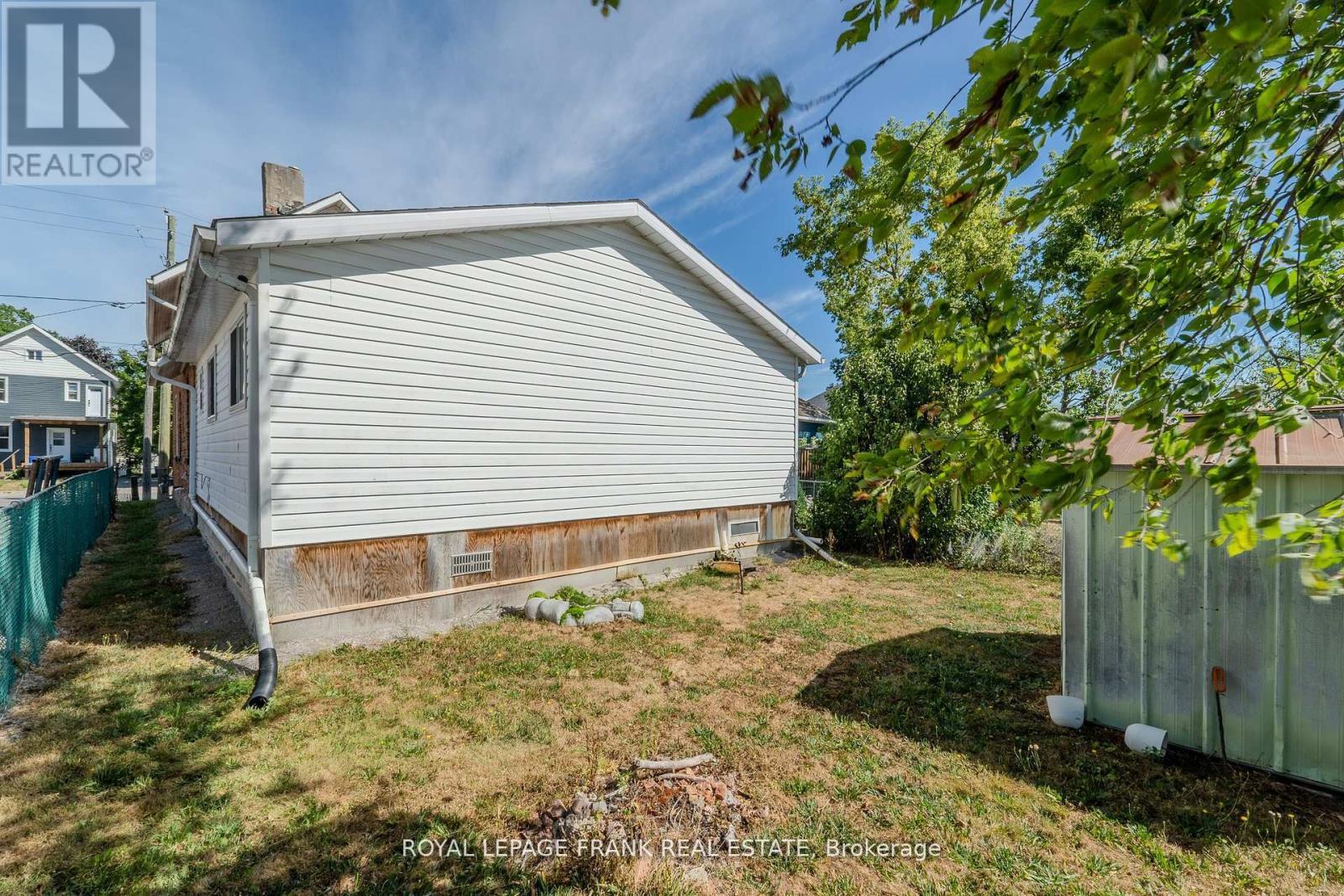 












87 DURHAM STREET W

,
Kawartha Lakes (Lindsay),




Ontario
K9V2P8

